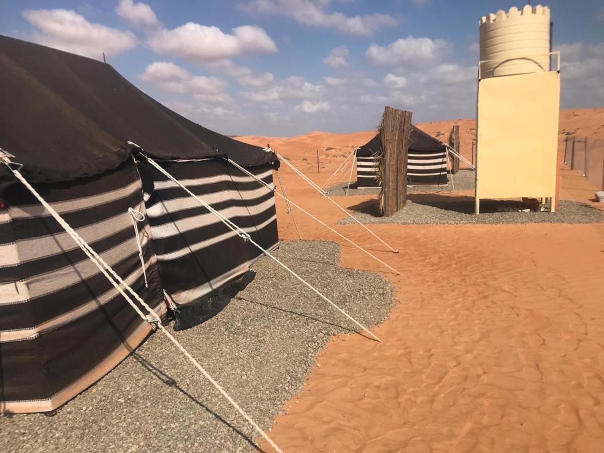 Crescent Desert Private Camp Shāhiq エクステリア 写真