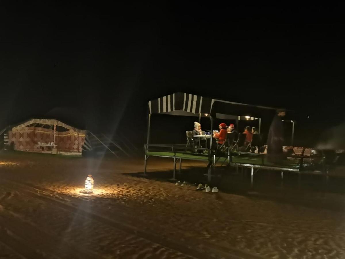 Crescent Desert Private Camp Shāhiq エクステリア 写真